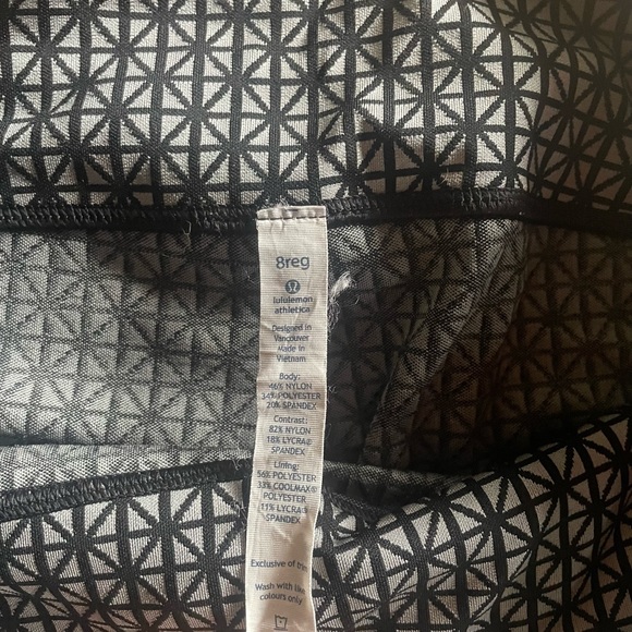 LuLuLemon shorts - Picture 4 of 4